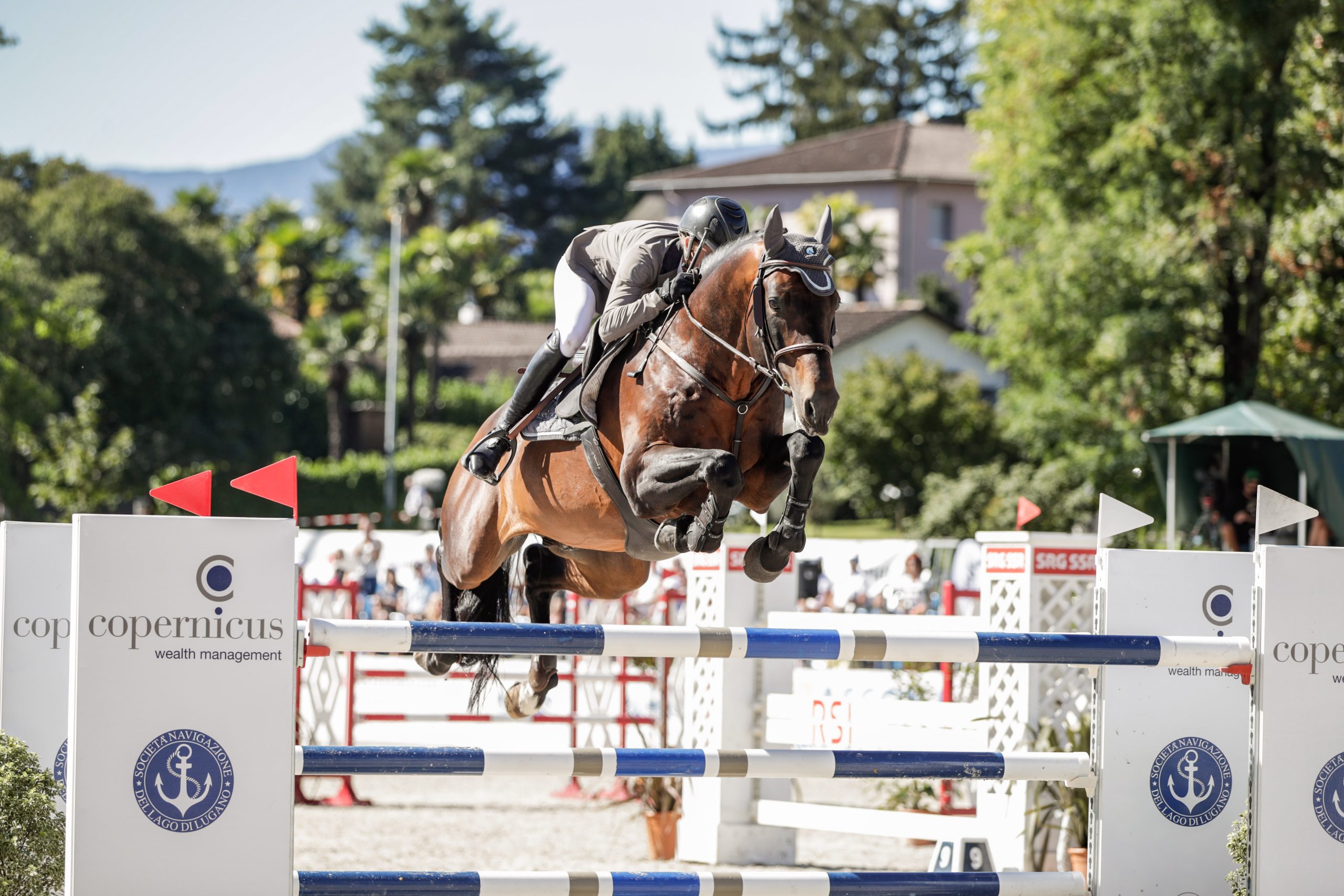 CSI Ascona_salto